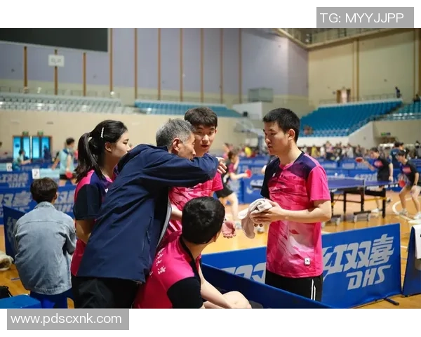 大师赛点评：成都乒乓球队的配合表现